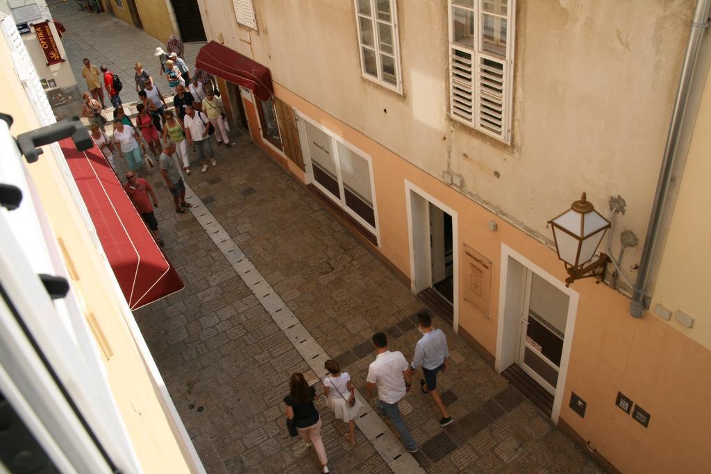 Apartment And Room Marija Krk Town Exterior photo